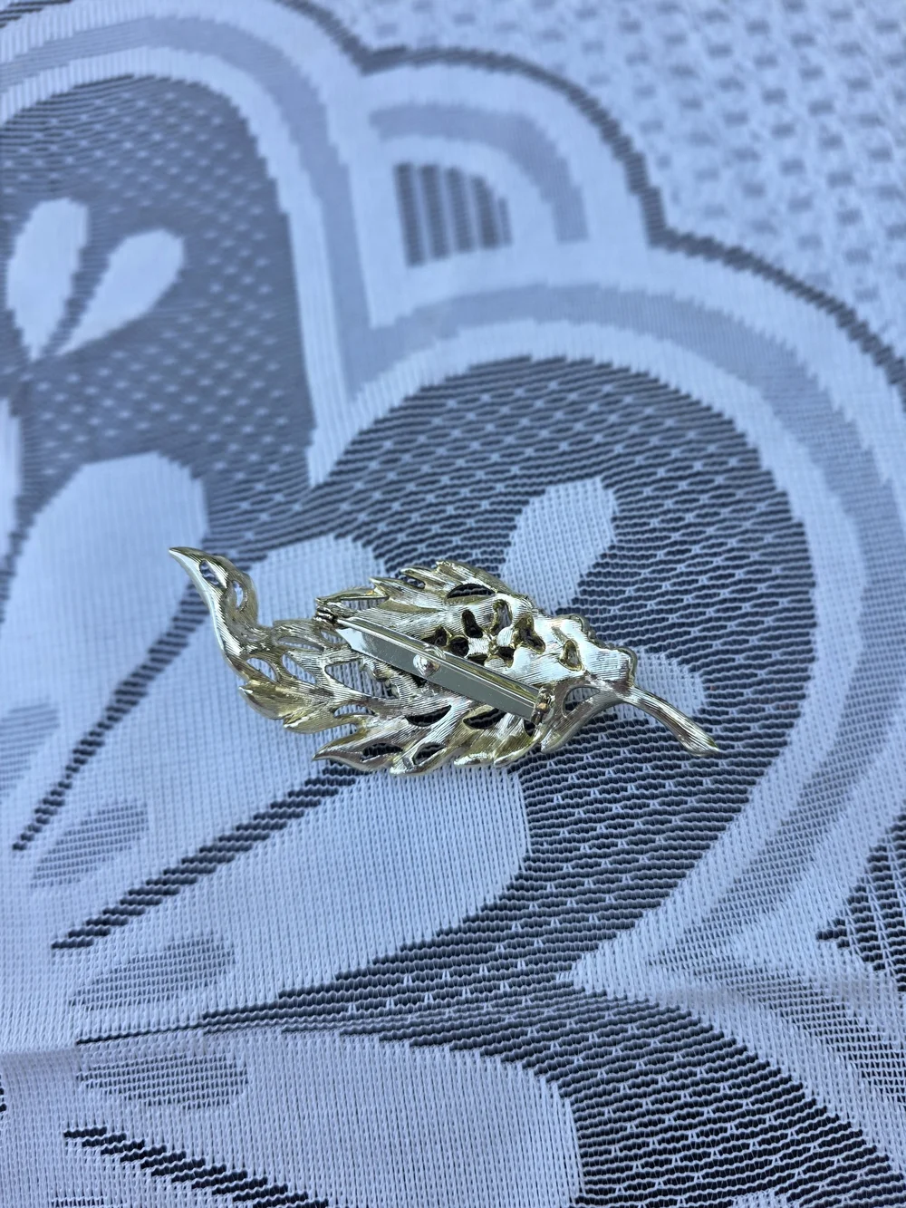 Vintage Gold-Tone Leaf Brooch with Amber and Garnet Crystals